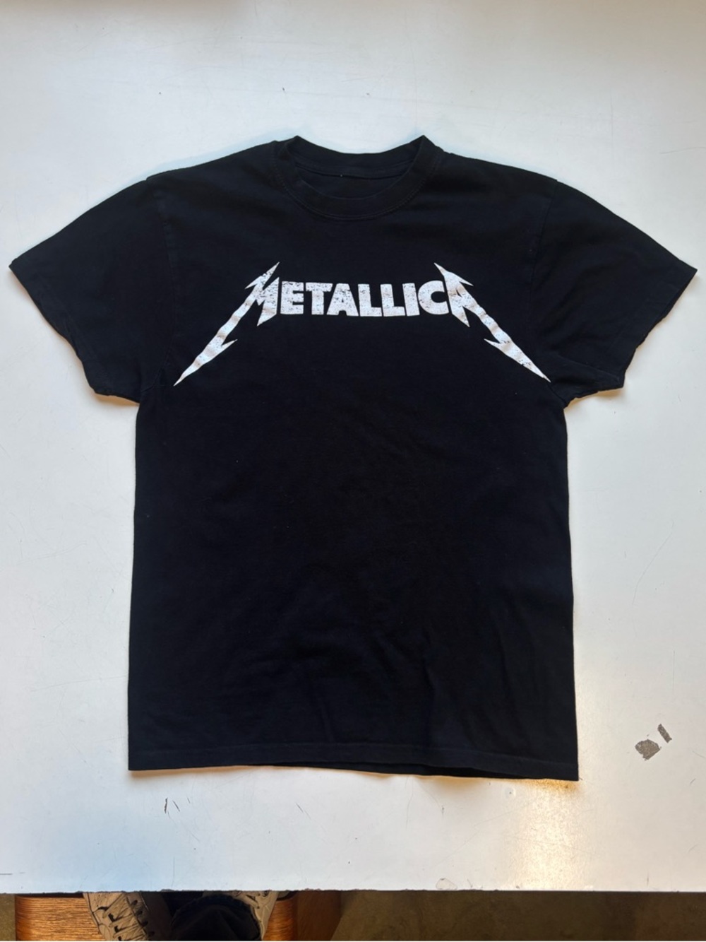 Metallica cap sleeve T-shirt, nice minimalist print print